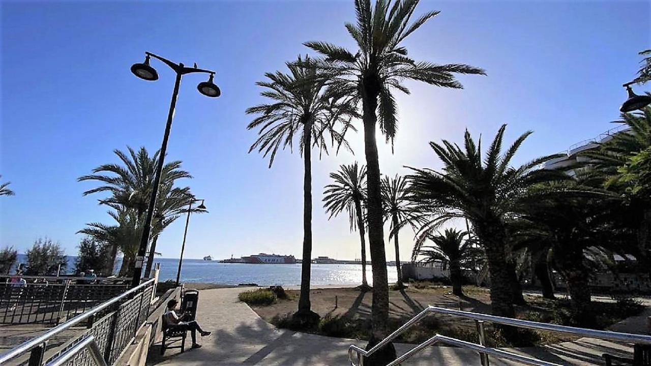 Enjoy The Sea And Pool In Playa De Las Americas Extérieur photo